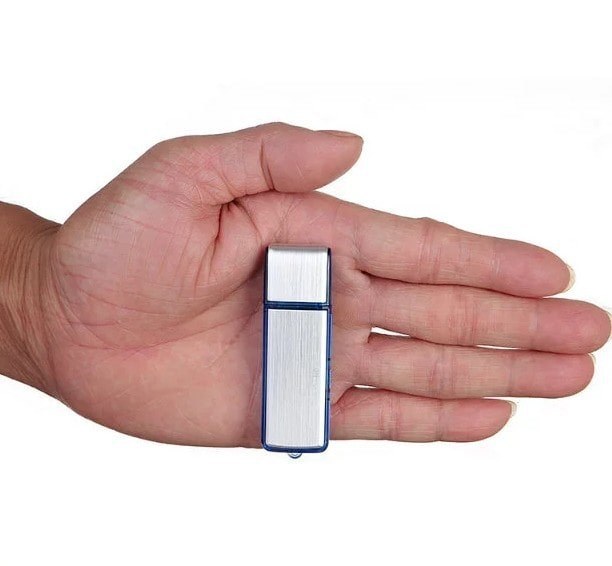 دستگاه ضبط صدای مینیاتوری مدل USB ظرفیت 16 گیگ دستگاه ضبط صدای مینیاتوری مدل USB ظرفیت 16 گیگ